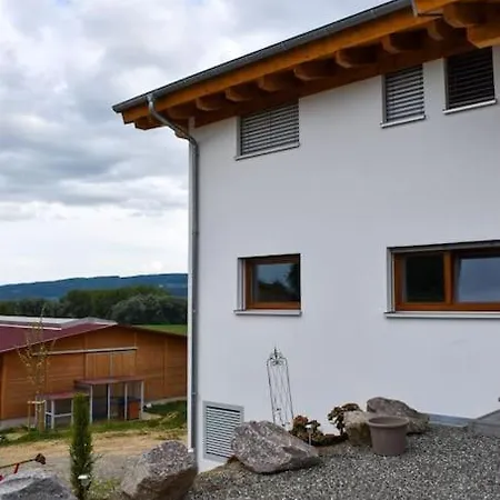 Ferienwohnung Auf Aussiedlerhof Mit Pferdepension アパート
