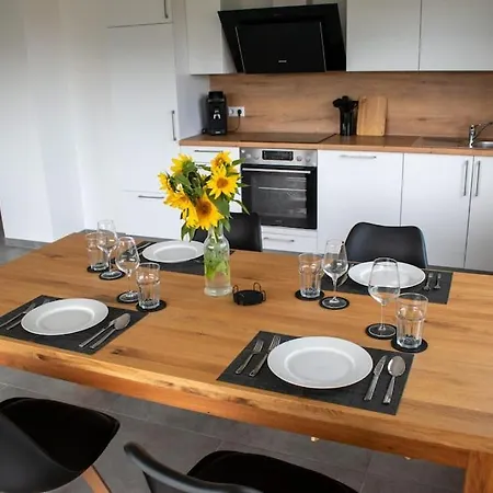 Ferienwohnung Auf Aussiedlerhof Mit Pferdepension アパート *